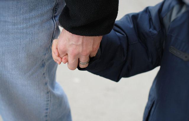 Can Parental Touch Help Socially Anxious Children?